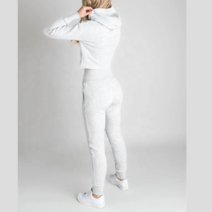 Ensemble de survêtement de sport d'entraînement en coton uni personnalisé pour femmes costume de jogging en gros pour vêtements de mode d'hiver - Product Image 3