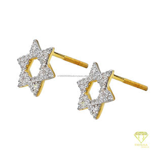 Magnifiques boucles d'oreilles clous géométriques en diamant de laboratoire, argent sterling 925, bijoux brillants et étincelants pour femmes - Product Image 1