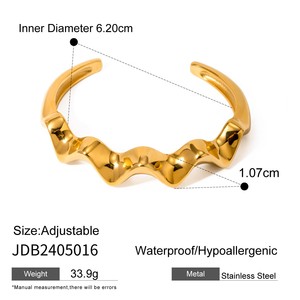 Brazalete de Acero Inoxidable con Baño de Oro 18K, Estilo Hip Hop Europeo Americano, Diseño Irregular Martillado Ondulado, para Mujer, Estilo Punk, Ideal para Fiestas - Product Image 6