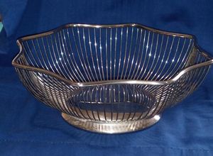 Heavy Duty Kitchen Metal <b>Fruit</b> Basket For Countertop <b>Fruit</b> <b>Storage</b> Strong Iron Wire <b>Fruit</b> Holder For Apples Bananas - Product Image 5