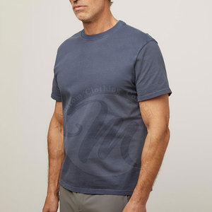 Camiseta de Alta Calidad con Efecto Desgastado por el Sol, Transpirable, Cómoda y con Estilo - Product Image 3
