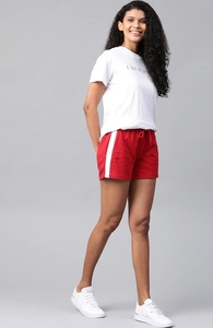 Shorts en coton tricoté rouge pour femme avec taille à cordon de serrage et poches, coupe décontractée, séchage rapide, respirant, taille basse - Product Image 5