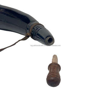 Cuerno natural de búfalo para beber, cuerno para tocar y cuerno para polvos, disponible con correas de cuero de la India. - Product Image 5