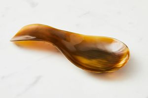 Cuchara de Cuerno de Búfalo Natural Hecha a Mano, Utensilio de Cocina Rústico, Cuchara Decorativa Única para Servir Té, Café, Postre y Uso Diario - Product Image 5