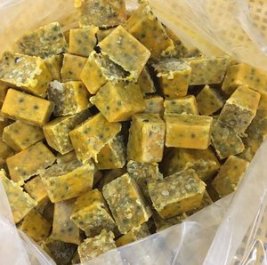 Vietnam IQF Frozen Passion Fruit Seeds and <b>Pulp</b> – Trusted Supplier for Beverage, Bakery, Dessert and Food Processing - Product Image 3