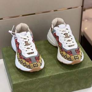 Vente en gros de baskets de marque de haute qualité pour femmes, chaussures de marche de luxe pour hommes, chaussures de sport personnalisées en cuir véritable de luxe - Product Image 4