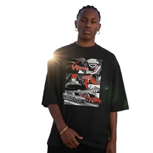 Camiseta Negra Extra Grande para Hombre con Estampado Gráfico de Carreras de Autos, Estilo Urbano, Manga Corta, Cuello Redondo, Diseño en Algodón - Product Image 2