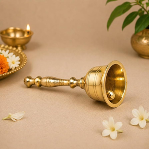 Campana de mano compacta de latón pulido para puja con un mango metálico de contorno simple, disponible a precios de mayoreo. - Product Image 1