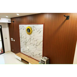 Paneles de Pared WPC Ecológicos, Resistentes a las Termitas y con Superficie Acanalada para Residencias y Oficinas, Hechos con Materiales Sostenibles - Product Image 3