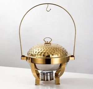 Recipientes para calentar comida de metal de alta calidad con tapa colgante, ideales para reuniones informales y ocasiones formales. - Product Image 5