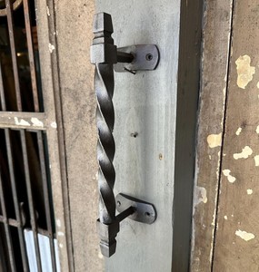 Poignée de porte en fer forgé de haute qualité, idéale pour la maison, les hôtels, les écoles, les villas, décorations, poignée de porte, poignée en fer - Product Image 1