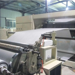 Tissu non tissé laminé avec film PE 45 g/m² pour draps ou gowns jetables - Product Image 2