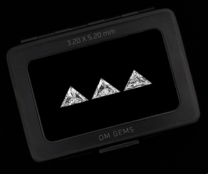 เพชรทรงสามเหลี่ยมคู่ 1.00 กะรัต, ขนาด 3.2 x 5.2 มม., เพชรเพาะเลี้ยงในห้องปฏิบัติการ, เพชรขาวสร้างในห้องปฏิบัติการ สำหรับแหวนหมั้นและชุดต่างหู - Product Image 1