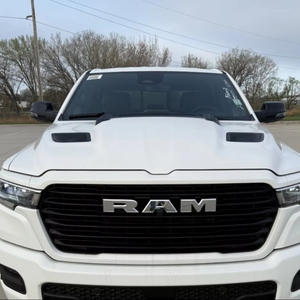 RAM 1500 Laramie Turbo Deluxe Premium con Navegación y Tracción en las Cuatro Ruedas, Asientos de Cuero, Techo Corredizo, Cámara Trasera de 360° - Product Image 4