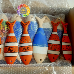 งานฝีมือไม้แกะสลักรูปปลา งานศิลปะพื้นบ้านแบบแขวนผนัง เหมาะสำหรับเด็ก ตกแต่งรูปสัตว์ เป็นของขวัญปีใหม่-CARYLN - Product Image 4