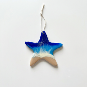 Ornement suspendu en résine fait main pour sapin de Noël, motif vague de plage bleue, décoration artisanale DIY pour décorations de fêtes, vente en gros - Product Image 1