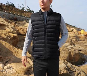 Gilet matelassé homme automne en nylon taffetas résistant à l'eau, pliable, col montant, logo brodé golf, faible MOQ, vente en gros de gilets matelassés - Product Image 1