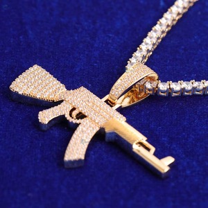 จี้ปืน AK47 ฮิปฮอป เงินแท้ 925 ประดับโมอิสซาไนต์แบบไมโครเพฟ สำหรับผู้ชาย เหมาะสำหรับงานปาร์ตี้ หรูหรา ชุบทอง 18K - Product Image 3