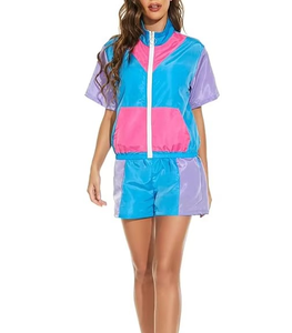 Ensemble de survêtement sportif deux pièces en satin color block pour femme, coupe ample à manches courtes, idéal printemps-été - Product Image 3