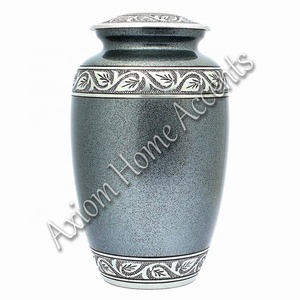 Elegante urna de cremación de aluminio con diseño floral hecho a mano, honra a tus seres queridos bellamente por Axiom Home Accents - Product Image 1