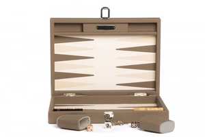 Jeu d'échecs en bois sculpté poli à la main de luxe avec finition laquée, design traditionnel, décoration écologique pour la maison - Product Image 4
