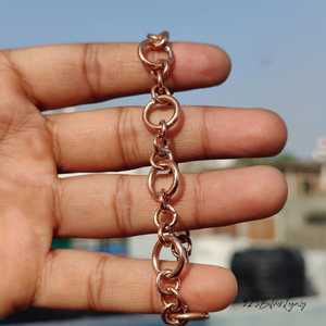Bracelet en cuivre pur fait main, maillons irréguliers, fermoir à bascule, bijoux de guérison anciens martelés à la main pour hommes et femmes - Product Image 4