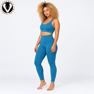 Ensemble de yoga pour femmes de haute qualité, tissu respirant, design flexible, pour le yoga, le pilates, la gym et les entraînements quotidiens - Product Image 3