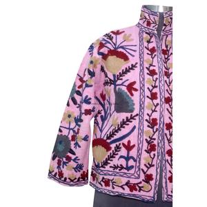 Abrigo de algodón acolchado hecho a mano de gran calidad para mujer, chaqueta india TNT Suzani, abrigo bohemio para mujer, regalo para mujer - Product Image 2