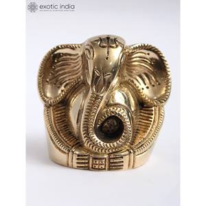 รูปปั้นพระพิฆเนศทองเหลืองทำด้วยมือขนาดเล็ก2นิ้วสำหรับความโชคดีของตกแต่งบ้านและของขวัญทำในอินเดีย - Product Image 1