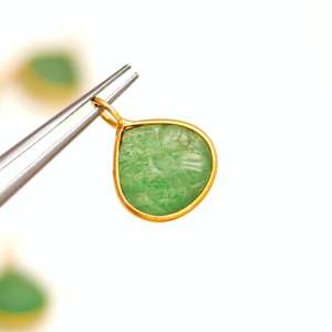 Pendentif fleur en quartz vert naturel, charme en argent sterling 925, pierre précieuse sculptée à la main, pendentif cœur pour la création de bijoux - Product Image 1