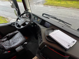 USED 2020 VO LVO FH 500 738300 KM 738,300KM 460HP 10,837CCM DIESEL EURO6 AUTOMATIC 4X2TRANSMISSION - Product Image 6