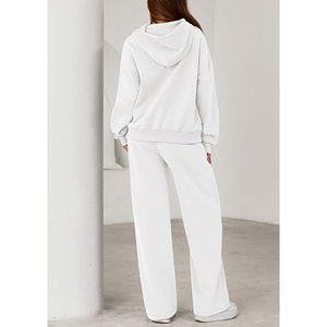 Conjunto de Sudadera con Capucha y Pantalones de Felpa Extra Grandes para Mujer, Chándal Informal de Invierno de Dos Piezas, Ropa de Salón, Estilo Urbano Moderno - Product Image 3