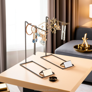 Soporte de exhibición de joyería en forma de L de oro rosa de 3 niveles para collar, pendientes de reloj - Product Image 5