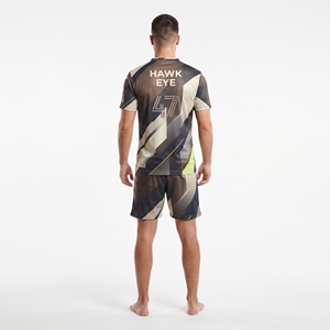 เสื้อฟุตบอลซับลิเมชั่นแบบกำหนดเองสำหรับผู้ชาย แขนสั้น พร้อมกางเกงขาสั้น สำหรับผู้ใหญ่ ผลิตจากโพลีเอสเตอร์ 100% ชุดกีฬา ทรงเข้ารูป - Product Image 3