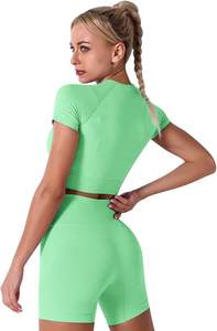 Ensemble de yoga court de haute qualité pour femmes, vêtements de sport pour femmes, ensembles de yoga à séchage rapide, coupe ajustée - Product Image 6