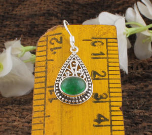 Pendientes de Jade Verde Natural, Plata de Ley 925, Pendientes Colgantes con Piedra Verde Esmeralda Genuina, Fabricante Mayorista de Joyería - Product Image 6