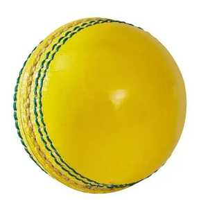 Balles de cricket en gros - Légères, couleurs et logos personnalisés, équipement d'entraînement sportif avec service sur mesure pour hommes - Product Image 5