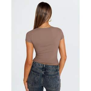 2025 Trendy Queen Mujeres Basic Y2K Camisetas Cuello en V Manga corta Slim Fit Alta calidad Transpirable Salir Tops - Product Image 6