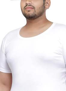 Camiseta blanca de manga corta hecha de algodón reciclado de 120 GSM, tela suave y transpirable, construcción duradera. - Product Image 3