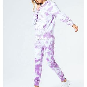 Nouvel ensemble de survêtements et de sweats à capuche pour femmes, style 2025, avec logo personnalisé, vente en gros d'usine, hiver, coupe courte, couleur unie, effet délavé - Product Image 1