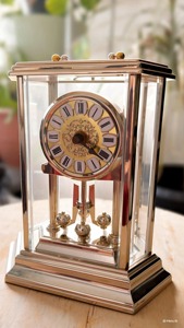 Reloj de Escritorio de Latón en Oferta, Forma Rectangular, Números Romanos, Movimiento Mecánico, Silencioso, Sin Tictac, Sonido de Campana a las Horas, Tradicional - Product Image 1