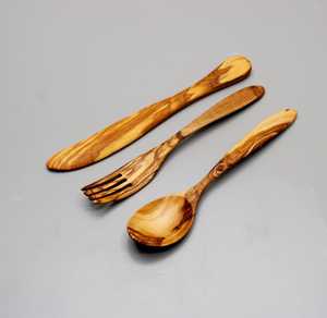 Juego de 6 cubiertos de madera de olivo – 2 tenedores, 2 cucharas, 2 cuchillos – Hechos a mano, aprox. 20 cm, Cubiertos sostenibles, Accesorio de cocina - Product Image 3