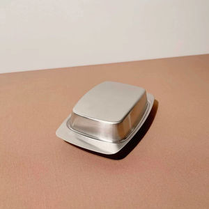Sofisticada Mantequera de Metal para la Colección de Cocina Moderna, con Material Duradero y Diseño Elegante - Product Image 1