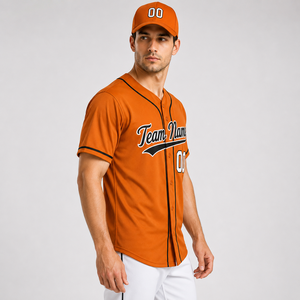 Camiseta de béisbol versátil diseñada para entrenamiento en equipo y uso en el día del partido, con movimiento sencillo y comodidad activa para los jugadores. - Product Image 2