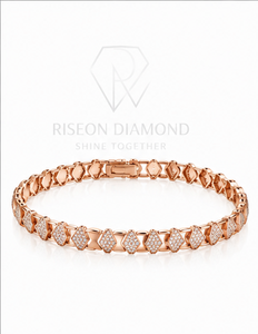 Pulsera de oro rosa con diamantes y patrón geométrico que alternan entre eslabones abiertos y motivos de diamantes, joyería fina de lujo moderna. - Product Image 1