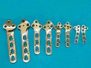 Juego de 8 Placas TPLO de Acero Inoxidable Ortopédico de 2.7MM y 3.5MM (Izquierda + Derecha) - Implantes Veterinarios Aprobados por Superior - Product Image 4