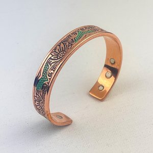 Bracelets légers en cuivre pour femmes, bijoux en métal faits à la main, minimalistes, accessoires de mode en gros - Product Image 1