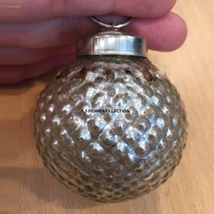 Accessoires de Noël les plus demandés pour la décoration de la maison : boîte Père Noël à prix impressionnant - Product Image 2