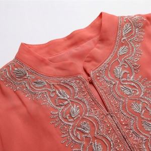 2025 OEM Kimono Abaya pour femmes musulmanes, en tissu polyester épais, doux et très extensible, col en V, manches longues, pour fêtes, Ramadan, mariages - Product Image 4