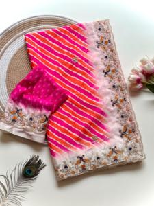 Tissu chinon doux imprimé Laheriya avec broderie sur le pallu et bordure brodée, et pièce de blouse imprimée. - Product Image 5